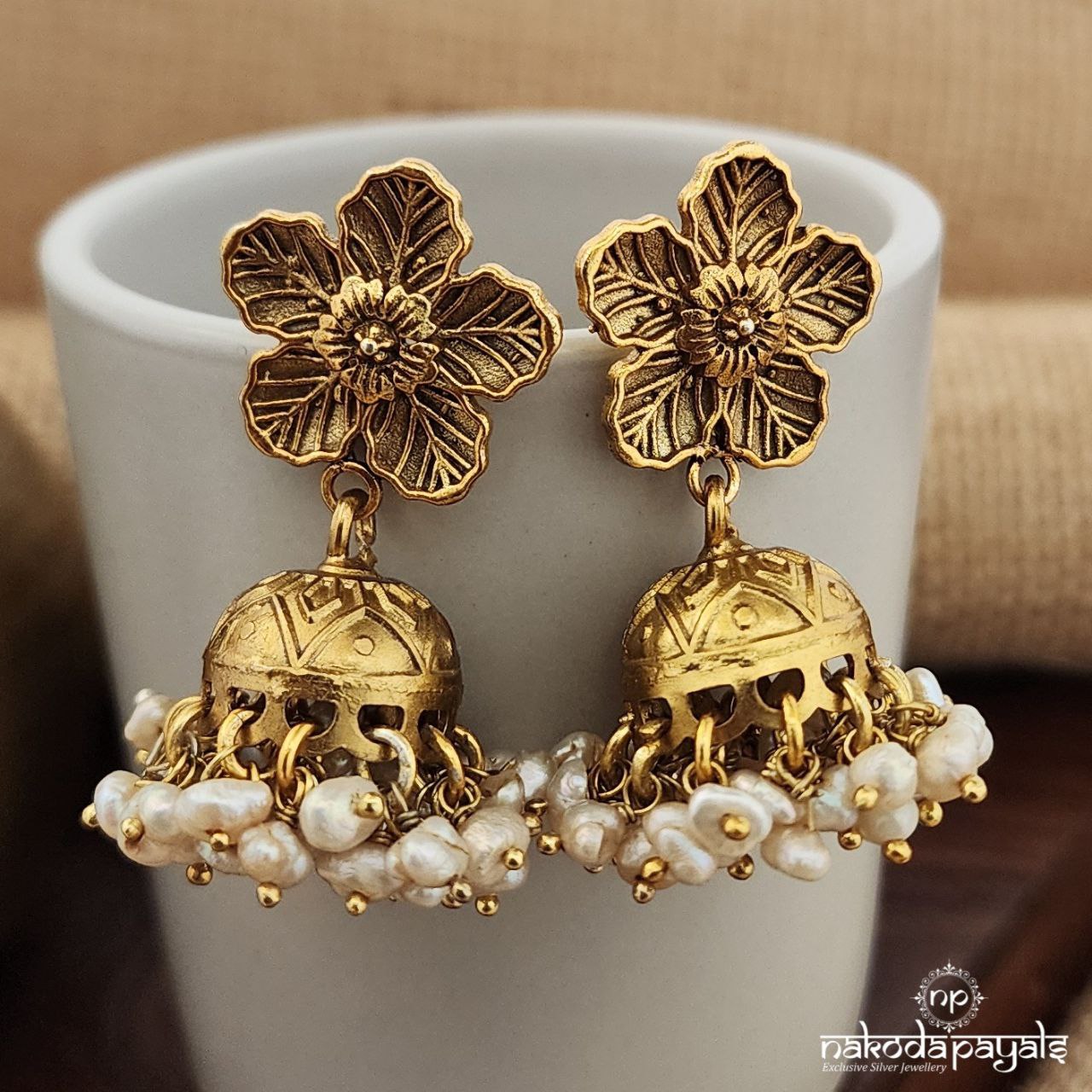 Mini Floral Jhumka With Fresh Water Pearls(Ge9201)
