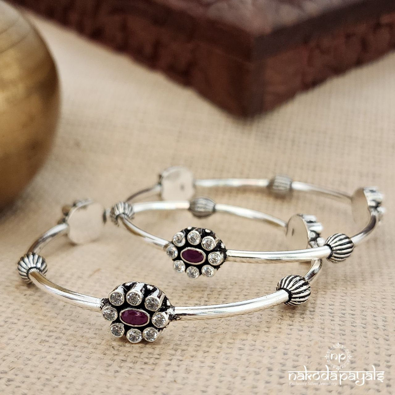 Oval Ruby Cutstone Bangle Pair (K5169)