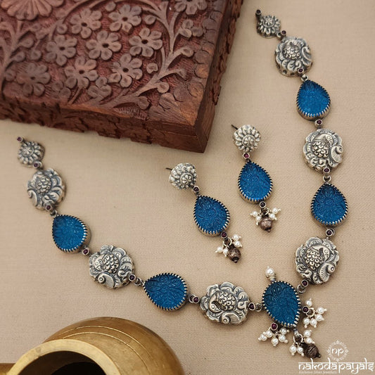 Naksh Stone Neckpiece With Earrings (N10308)