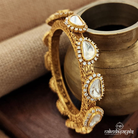 Aristocratic Moissanite Openable Kada (GK3008)