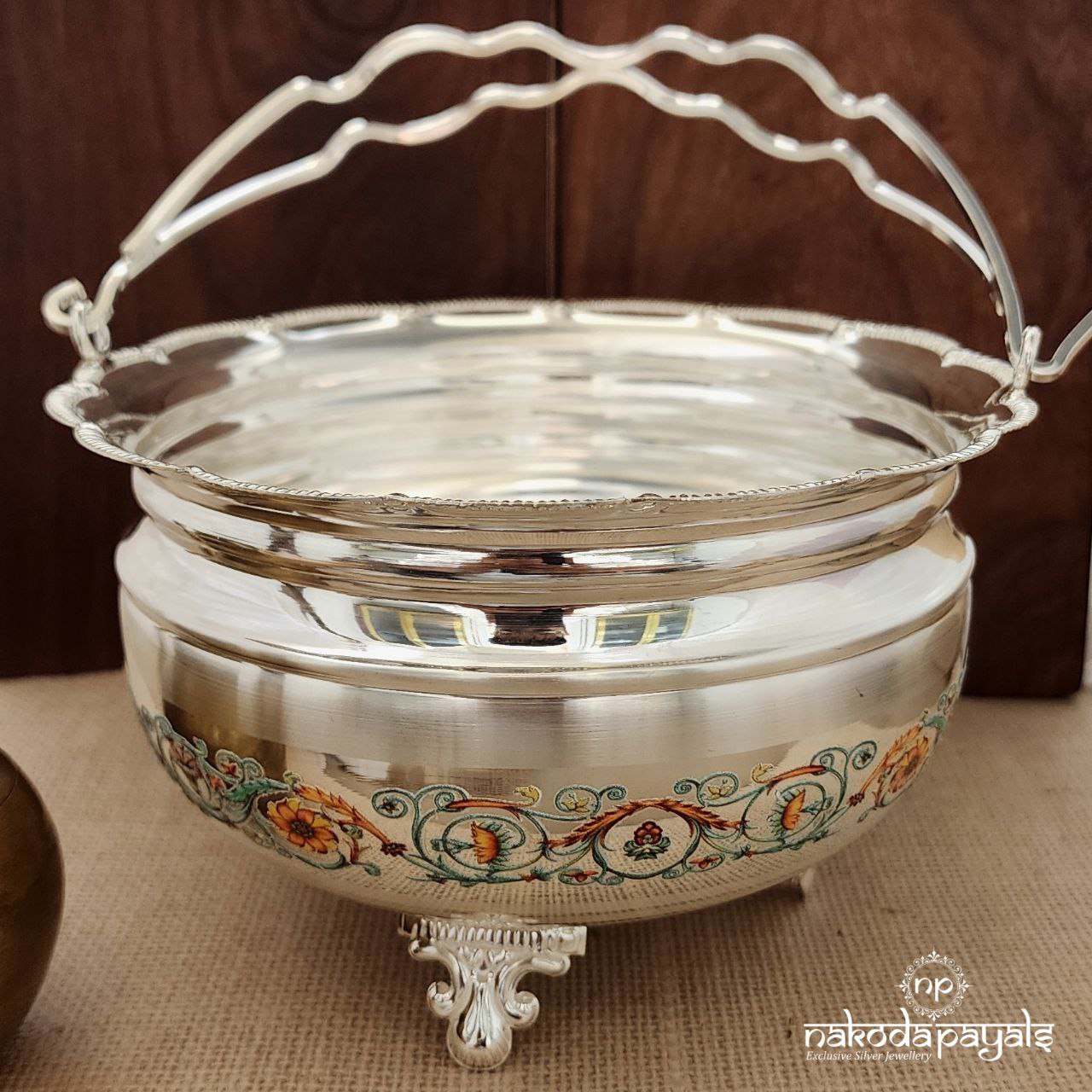 Beautifully Painted Flower Basket (Aa1507)