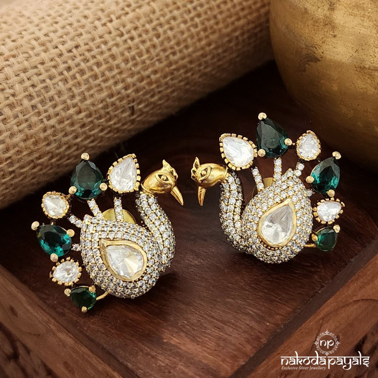 Emerald Green Peacock Moissanite Studs(Ge9310)