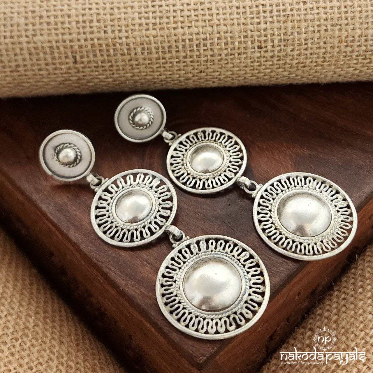 Tri Swirl Circular Chandbali(C3464)