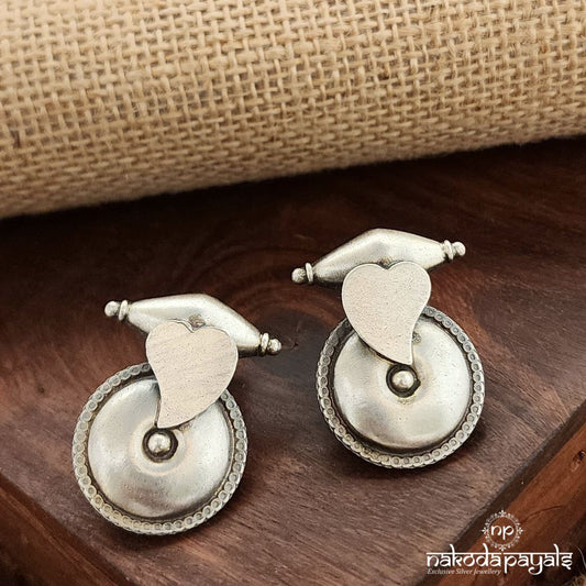 Hearty Oxidised Studs(S3515)