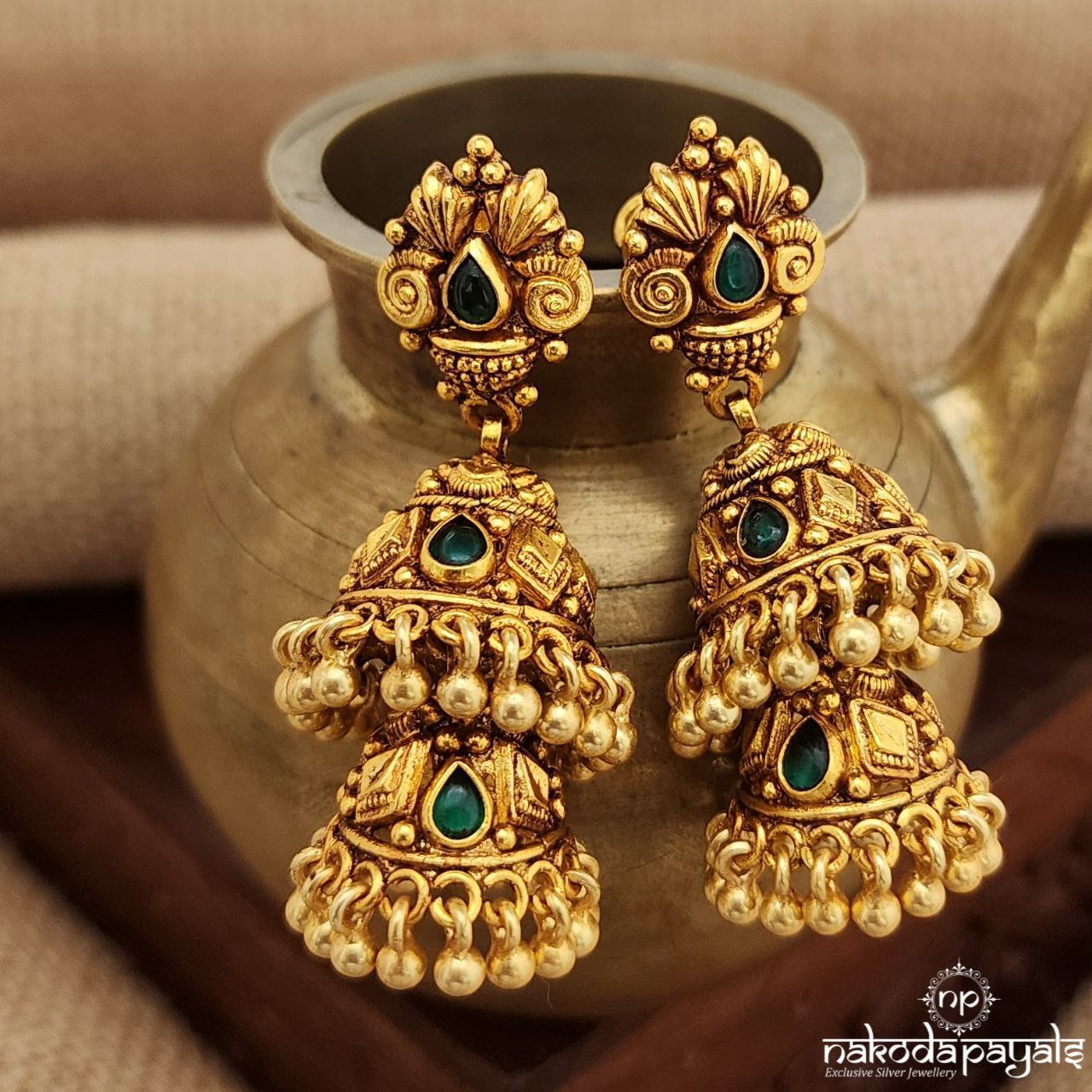 Emerald Green Floral Jhumka(Ge9366)