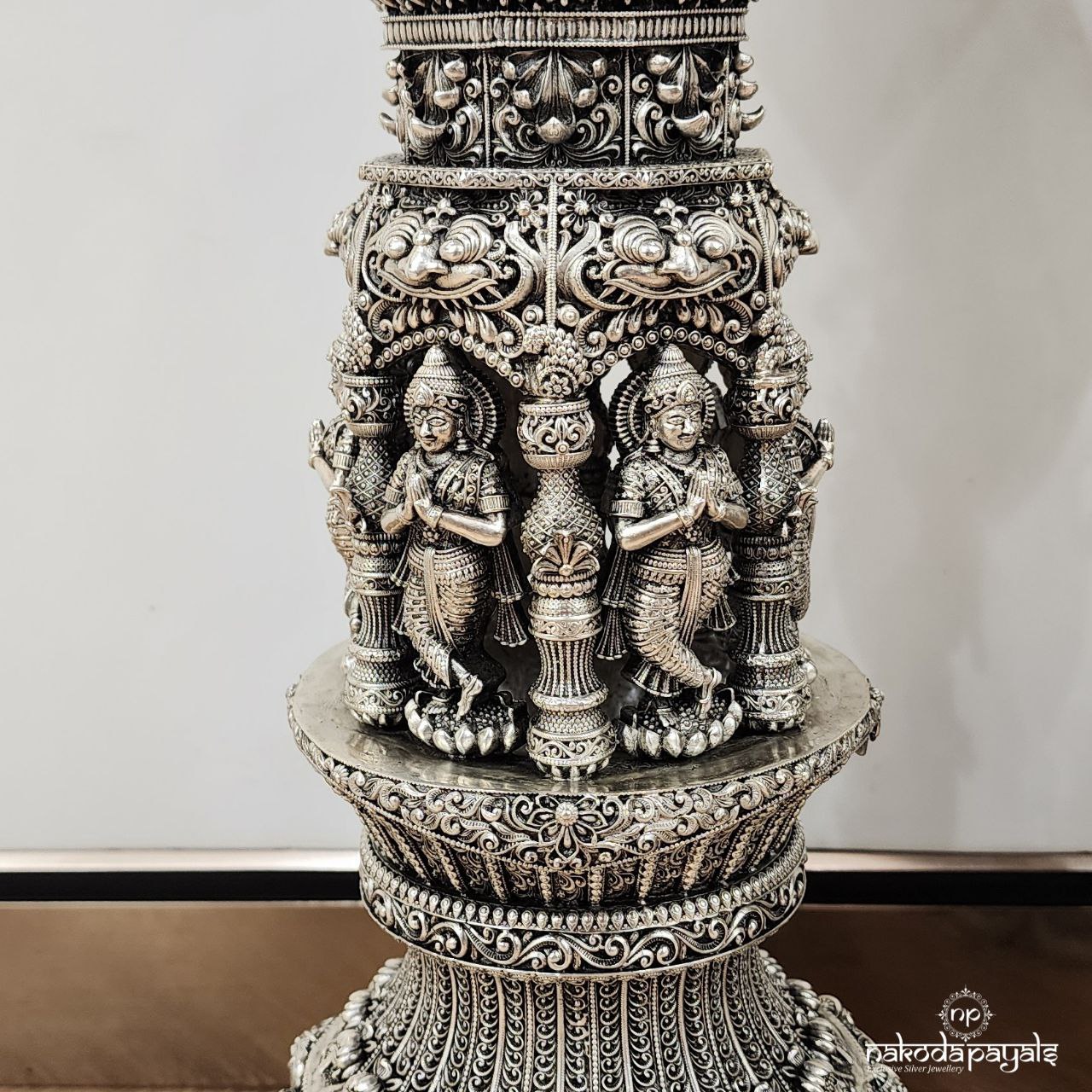 Inimitable Handcrafted 23" Five Wick Lamp Pair (Aa1998)