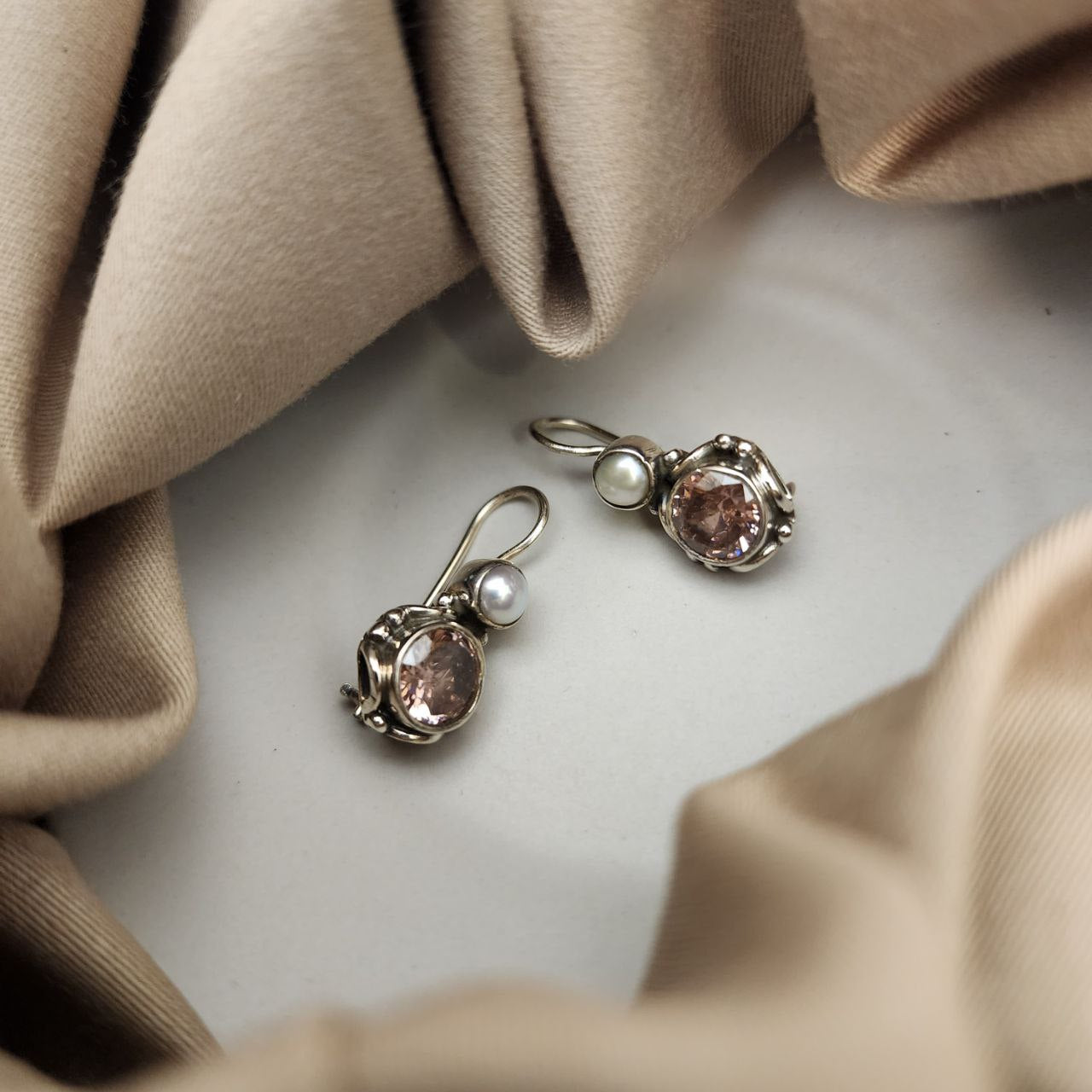 Small Stone Hangings (H2034)