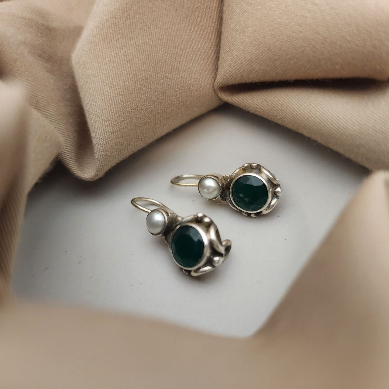 Small Stone Hangings (H2034)