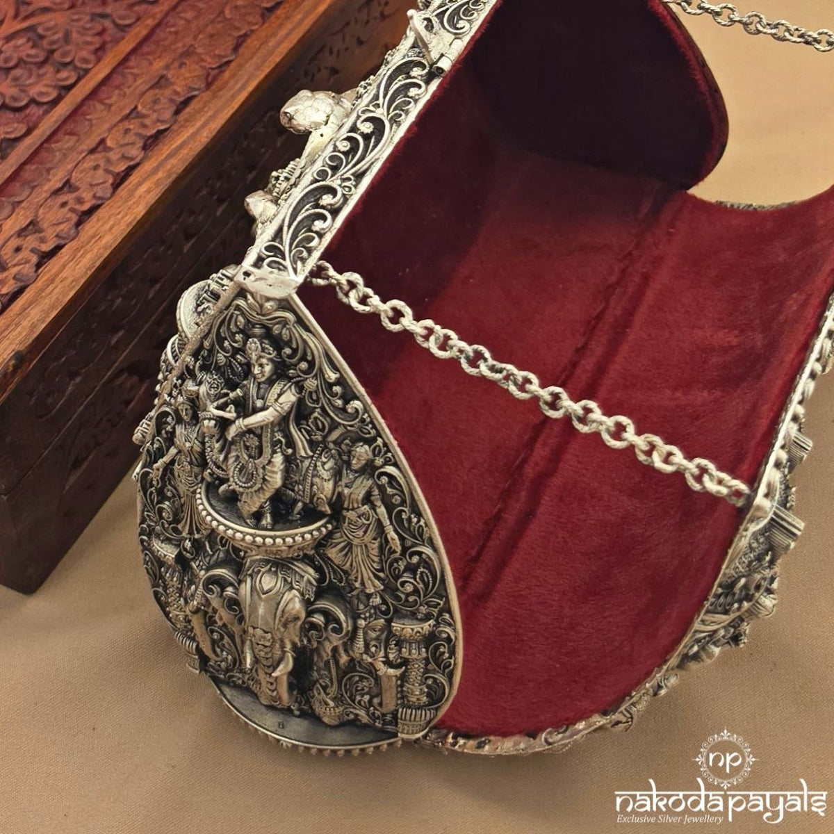 Muralidhar- The Art Of Krishna Clutch (ESA349)