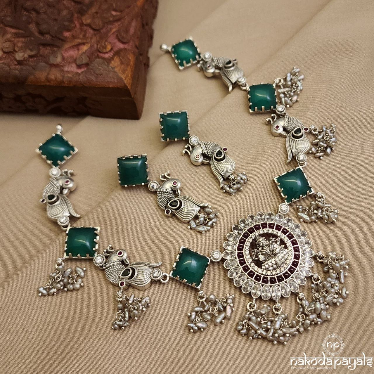 Green Peacock Pearl Drops Neckpiece With Earrings (N10452)