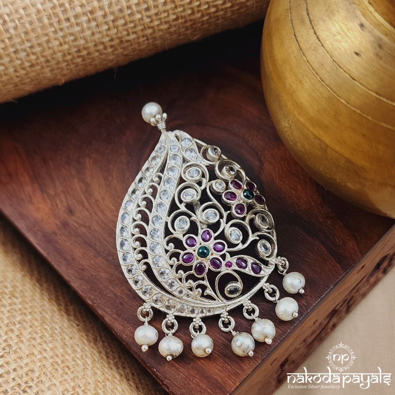 Big Leaf Pearl Drops Pendant (P2371)