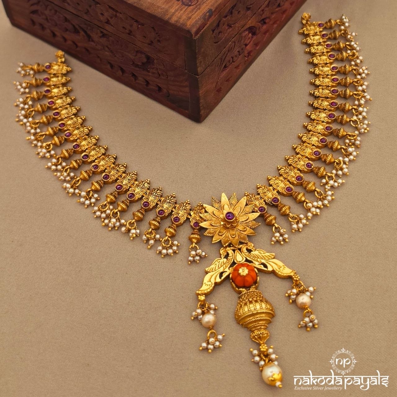Floral Coral Drop Neckpiece (Gn10717)