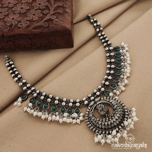 Gracious Green Neckpiece (N9714)