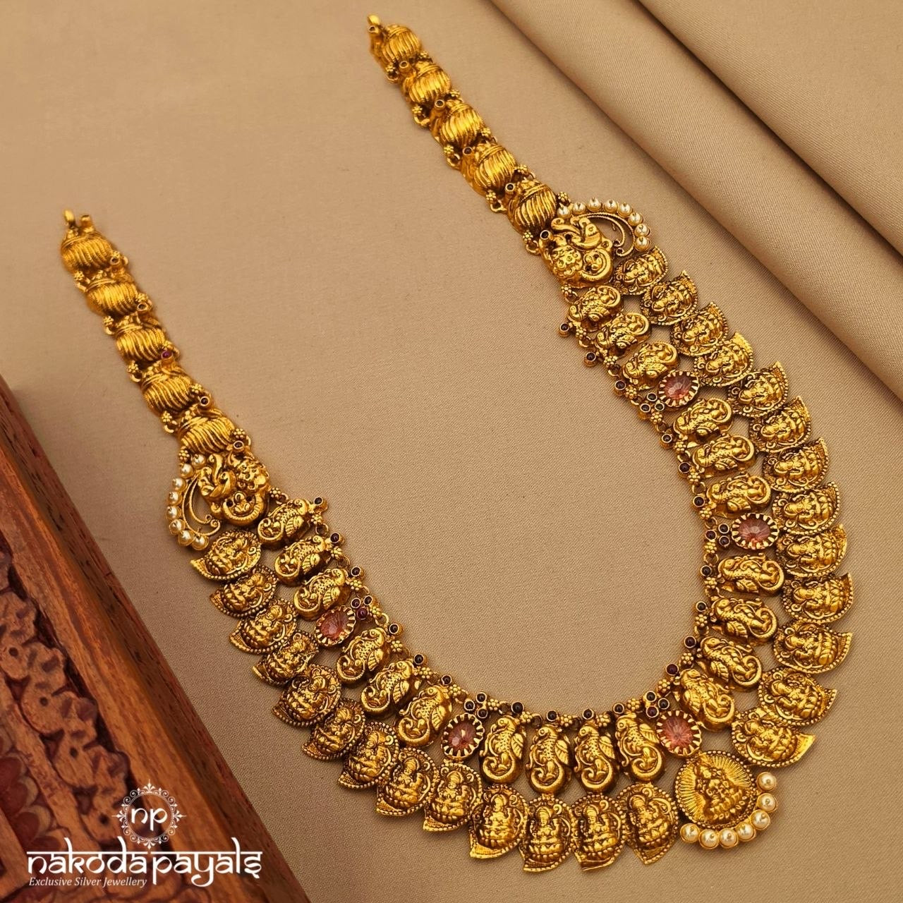 Divine Lakshmi Neckpiece (Gn10744)