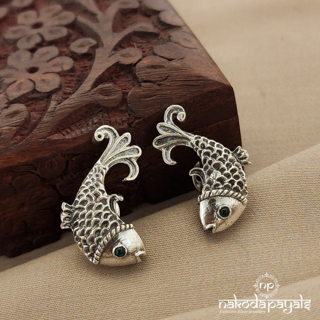 Sparkling Green Fish Studs (S9164)