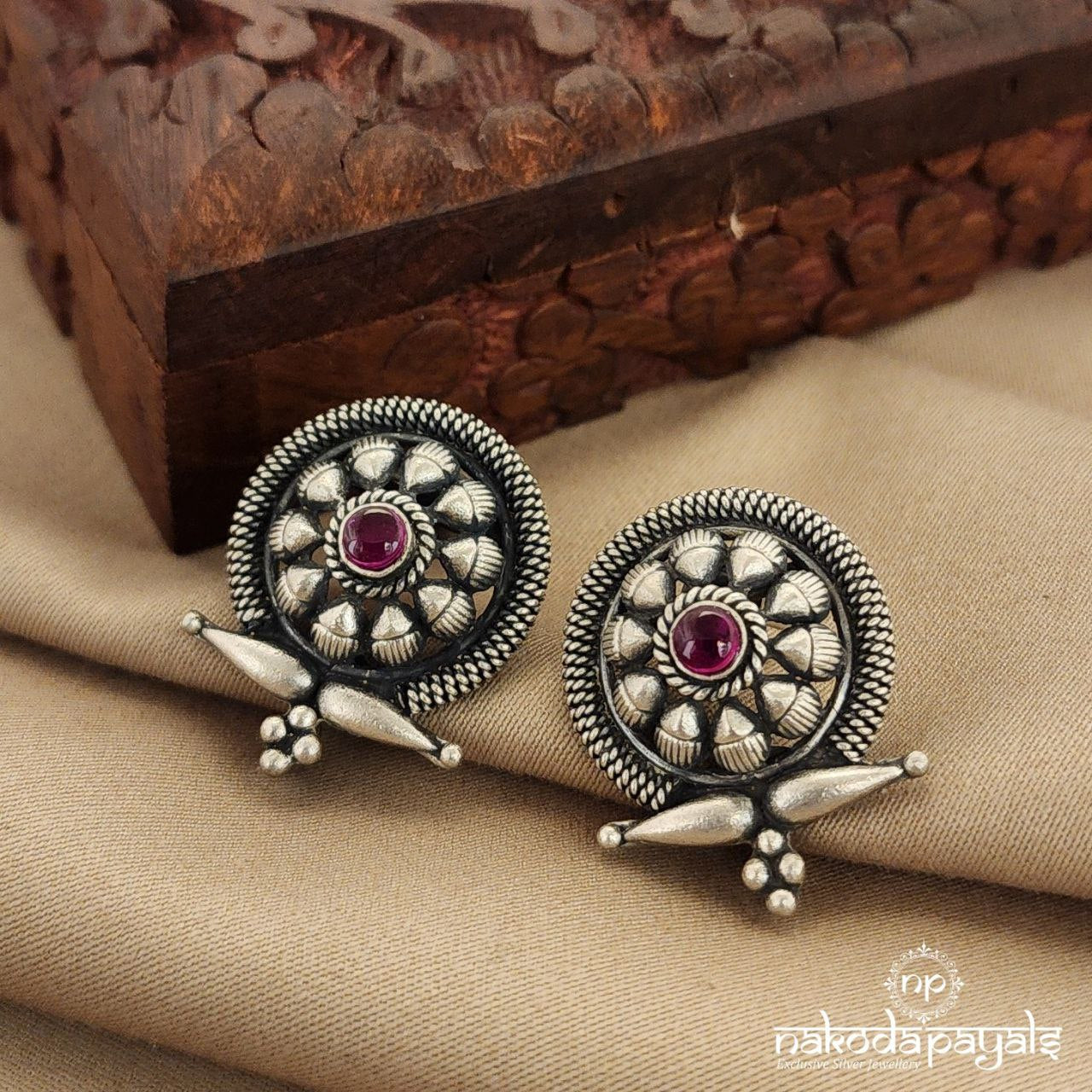 Flower Studs (S9171)