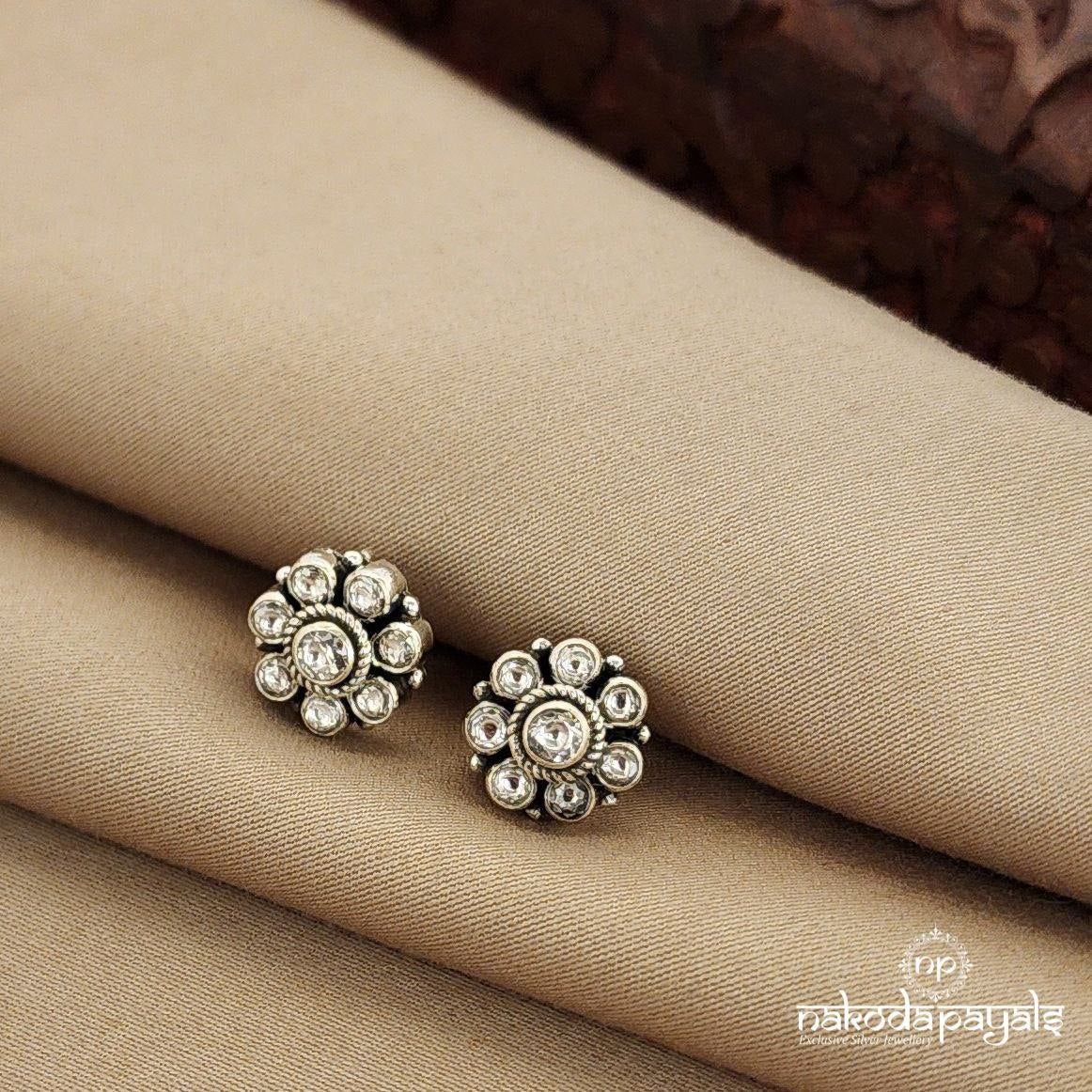 White Floral Studs (S9177)