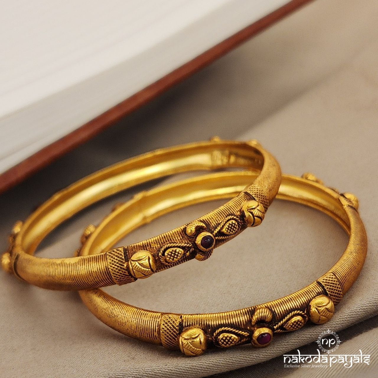 Classic Kemp Bangle Pair 2.4 (Gk2624)