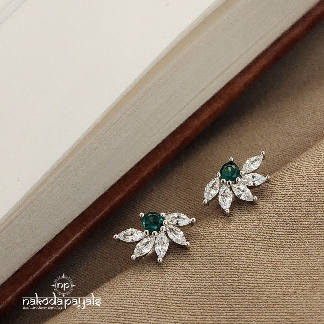 Twee Floral Earrings (St2612)