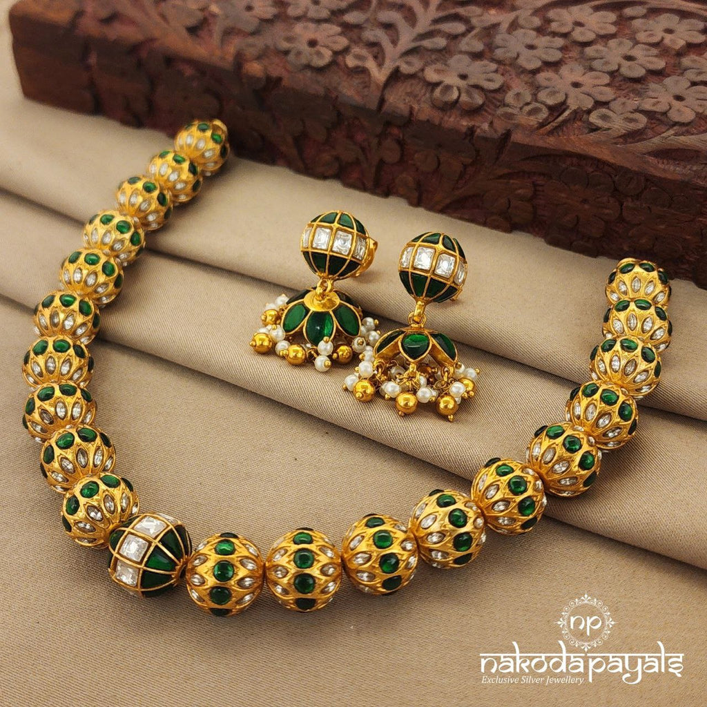 Green Ball Kundan Neckpiece With Earrings (Gn7455)