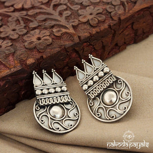 Tribal leaf Studs (S9214)