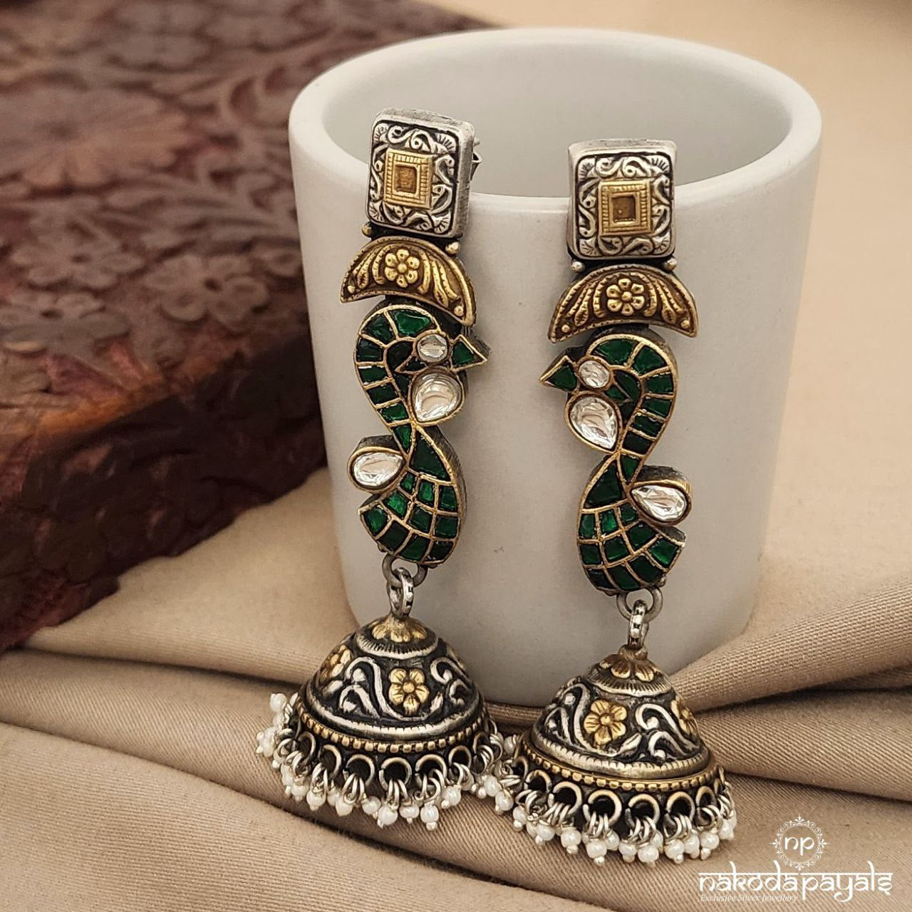 Green Kundan Pearl Dual Tone Jhumka (J7919)