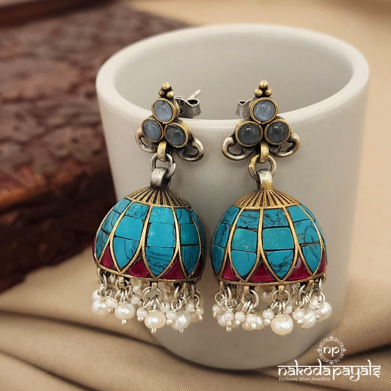 Multicoloured Kundan Dual Tone Jhumka (J7924)