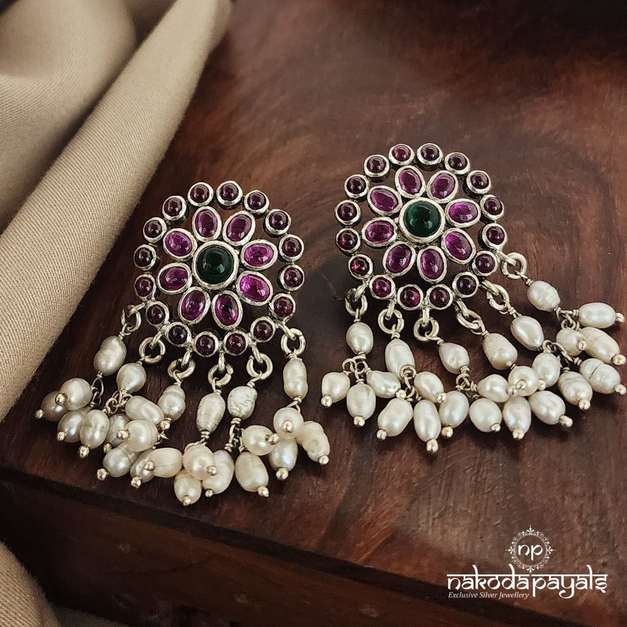 Alluring Guttapusalu Studs (C7903)