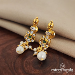 White Pearl Drop Earrings (Ge7985)