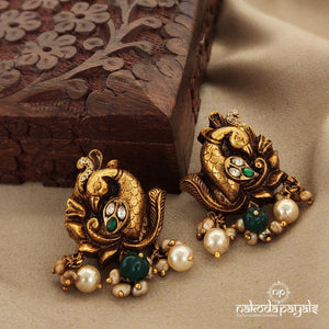 Peacock Pearl Drop Earrings (Ge7991)