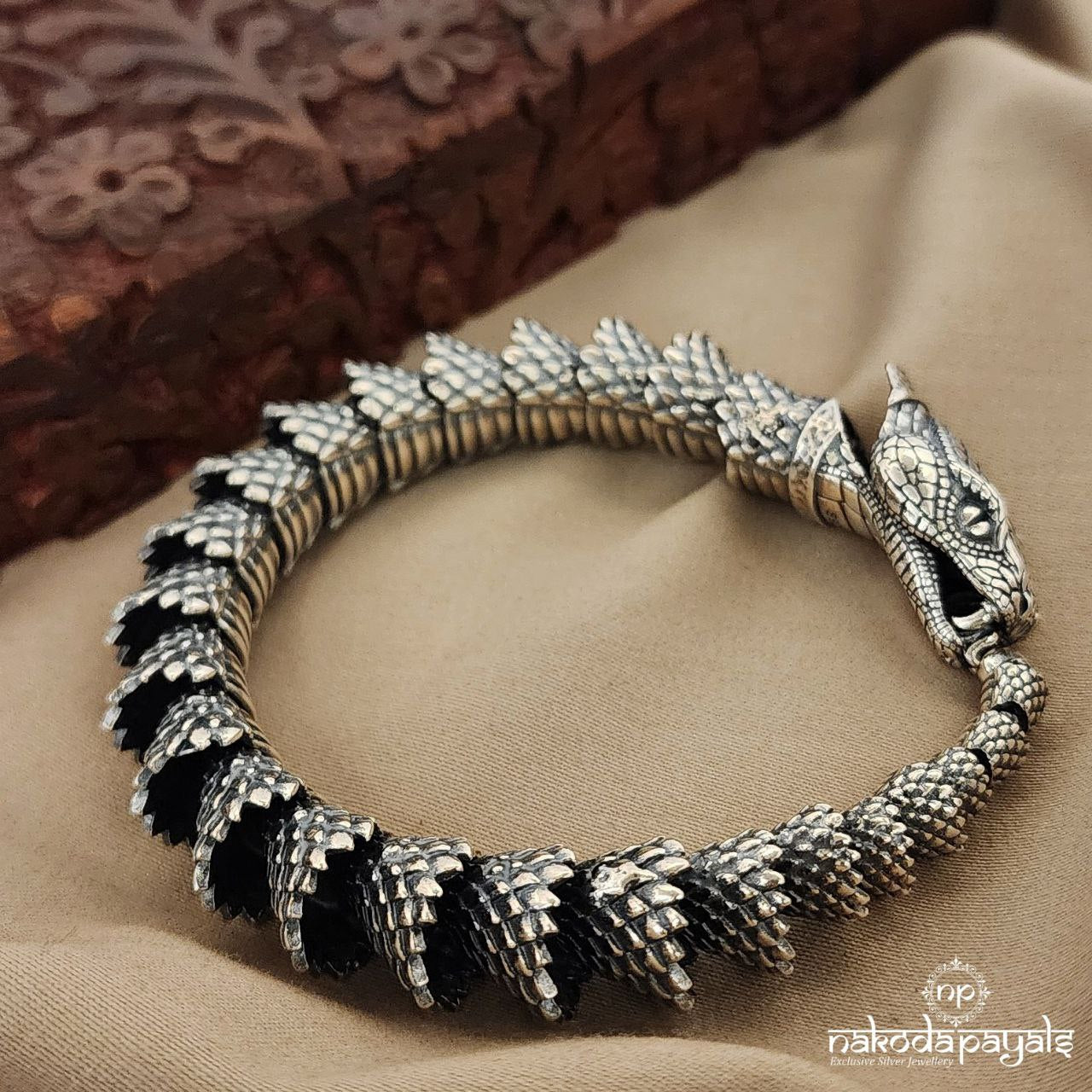 Unique Snake Men’s Bracelet (Mc0839)