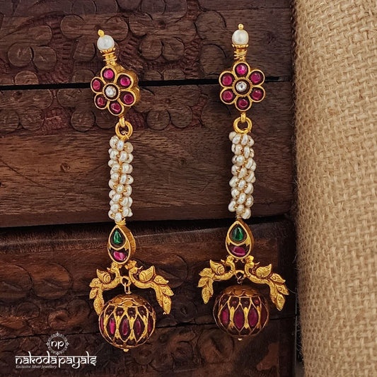 Graceful Twin Peacock Kundan Earrings (Ge9813)
