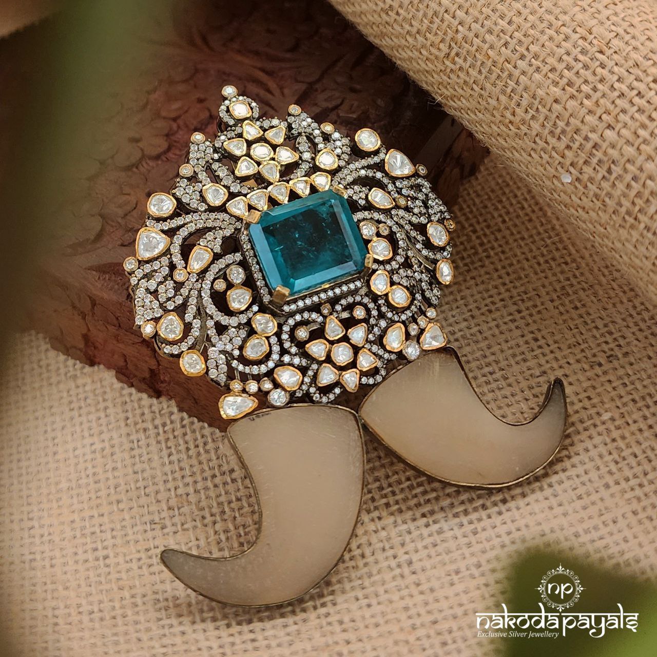 Gorgeous Green Puligore Moissanite Pendant (Gp1839)