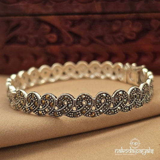 Vintage Scroll Marcasite Openable Kada (St4125)