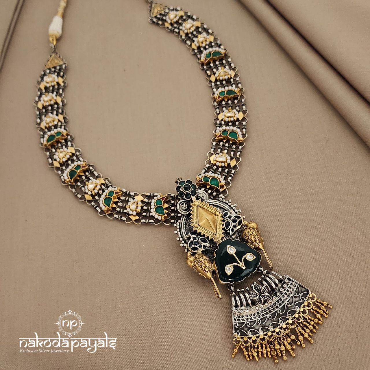 Gracious Green Birdie Neckpiece (N8163)