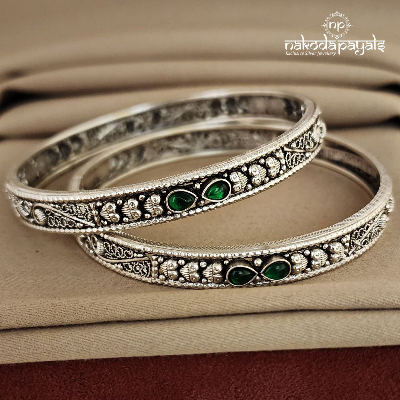 Green Bangle Pair (K3977)