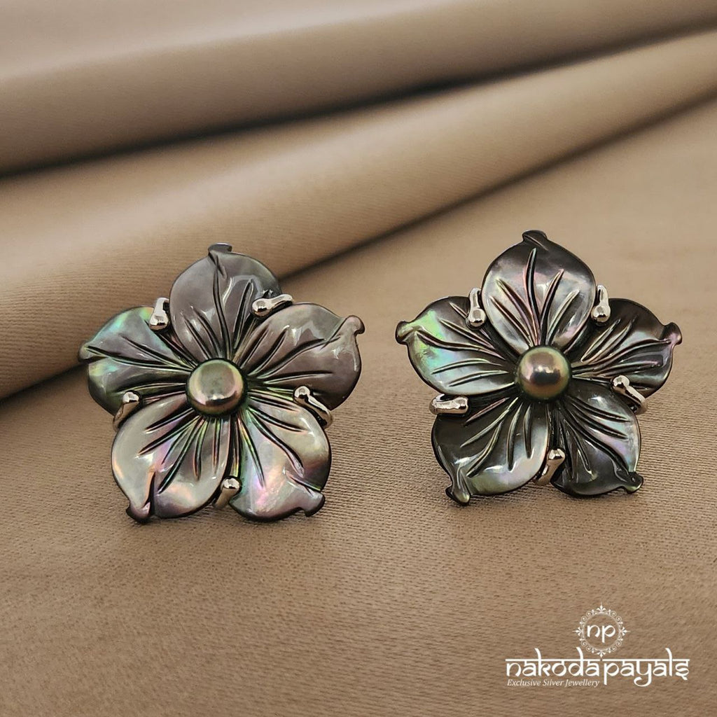 Floral MOP Studs (ST1685)