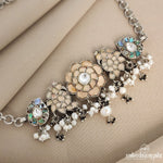 Striking Kundan Choker (N8172)