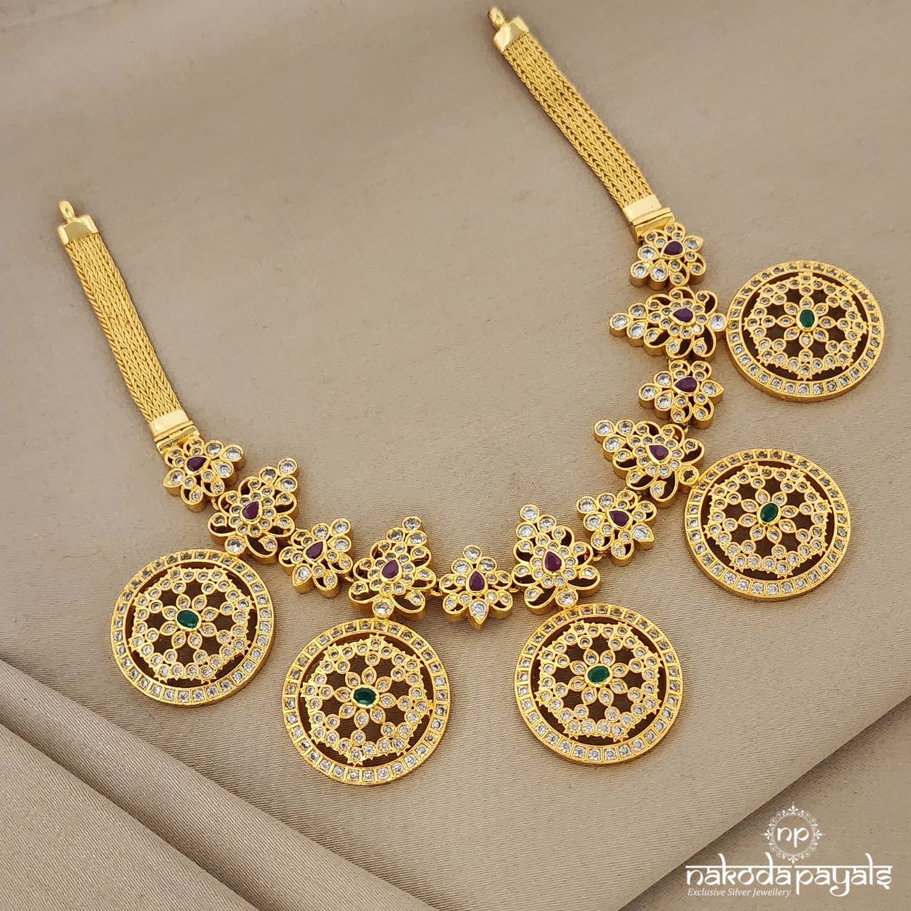 Quinate Floral Neckpiece (GN5866)