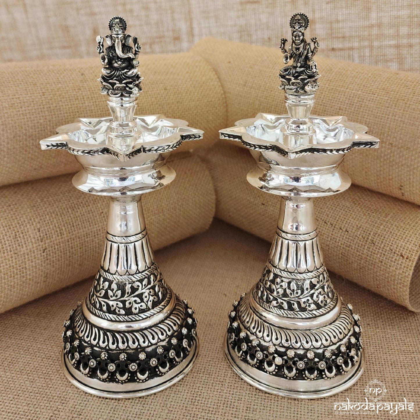 Ganesh Lakshmi Lamp Pair 7.5" (Aa0904)