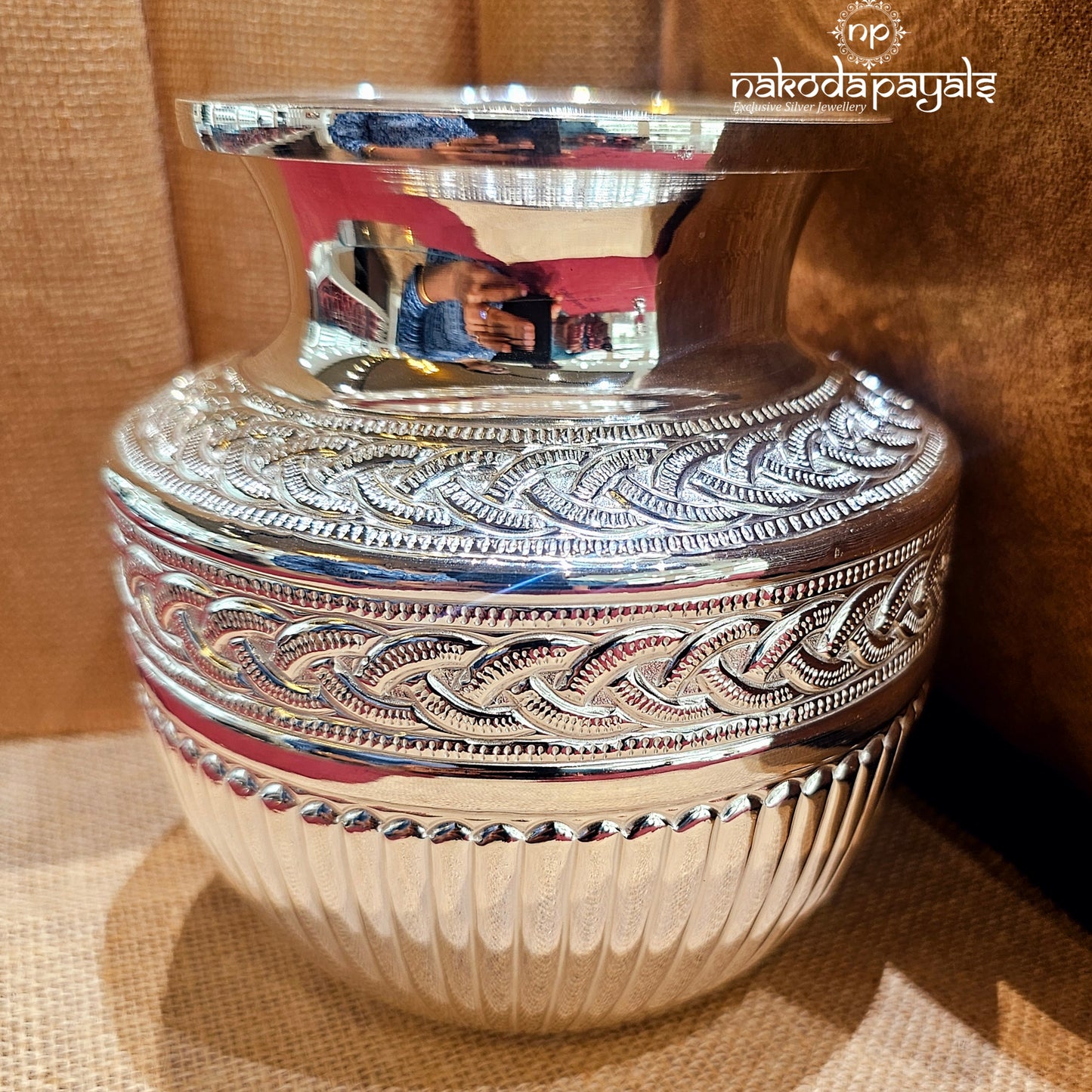 Carved Big Kalasha (Aa1421)