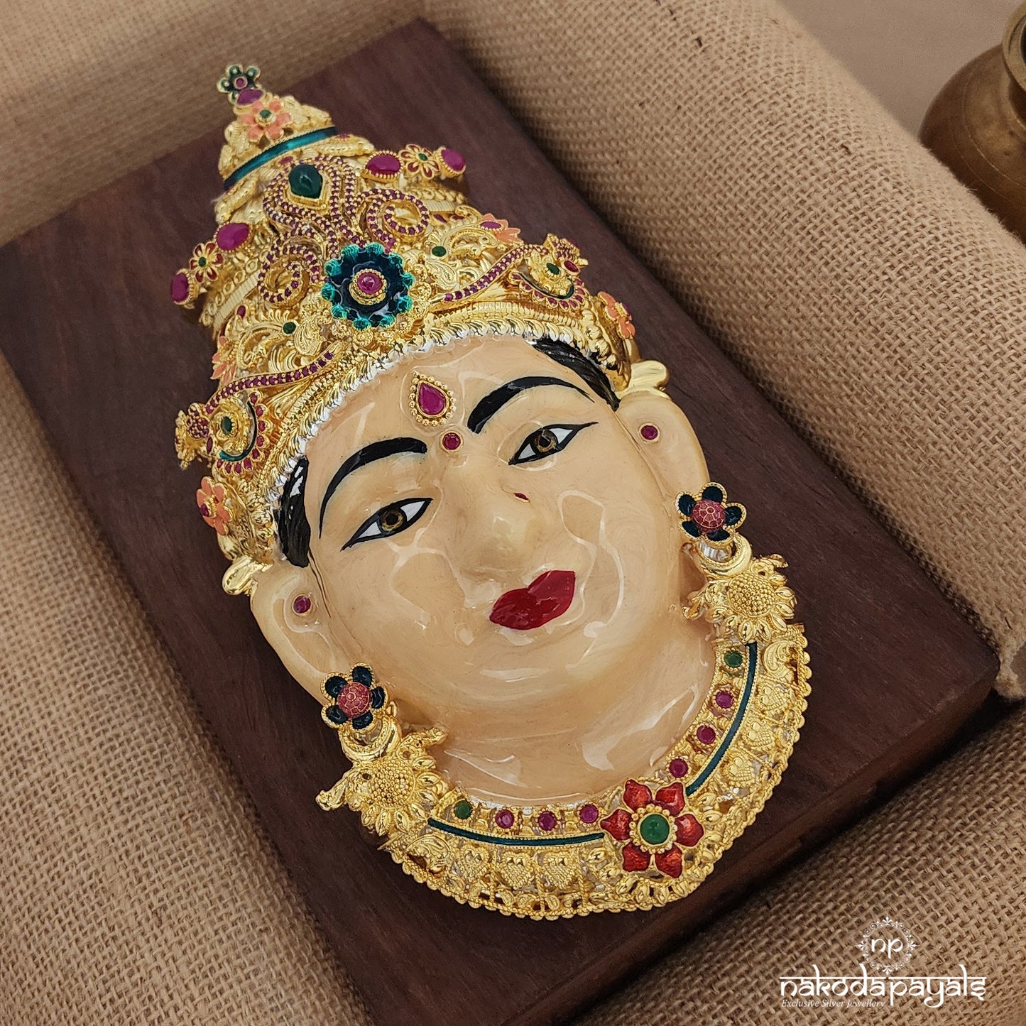 Handpainted Lakshmi Mukhvada 7.5" (Aa1431)