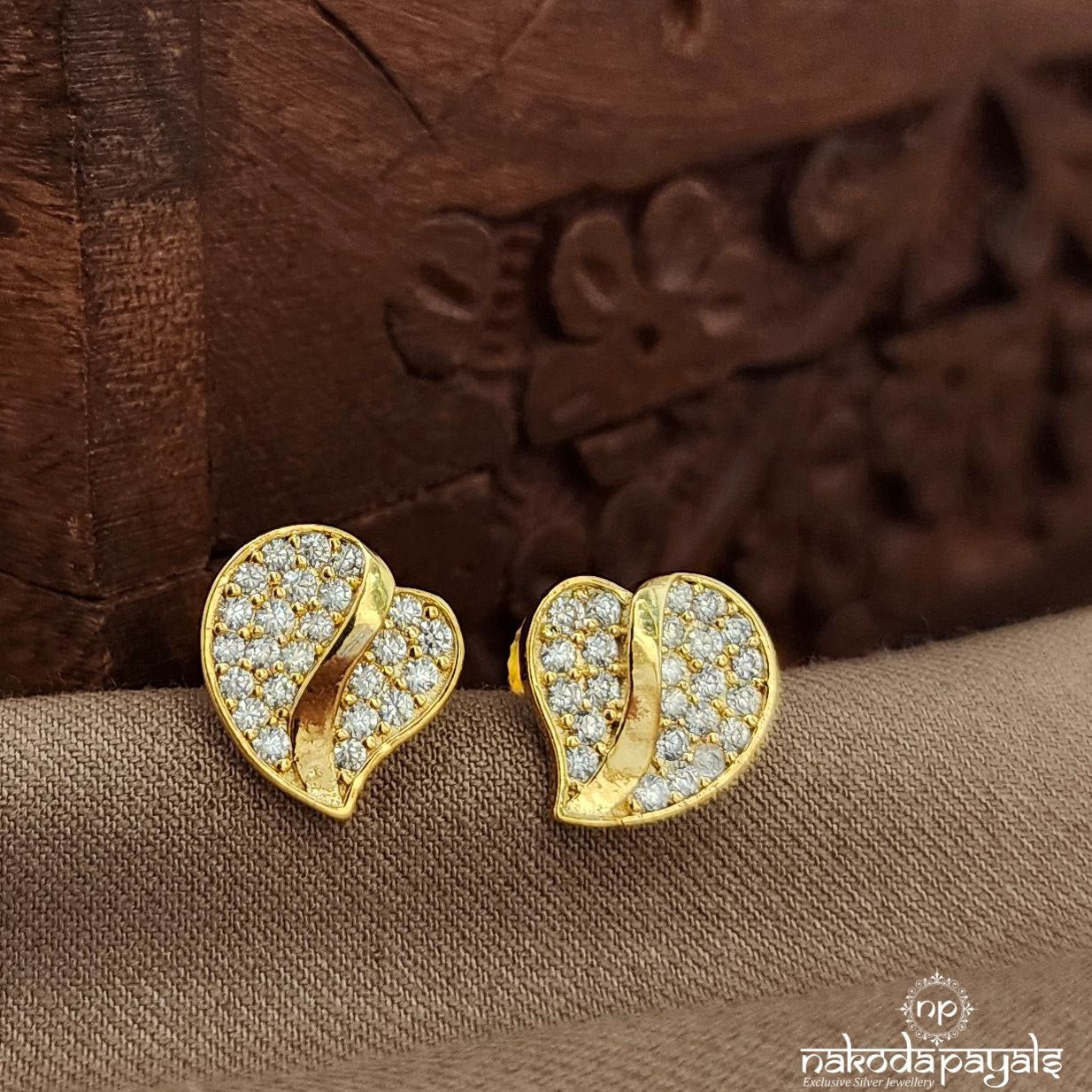 Mini Heart Studs (Ge9961)