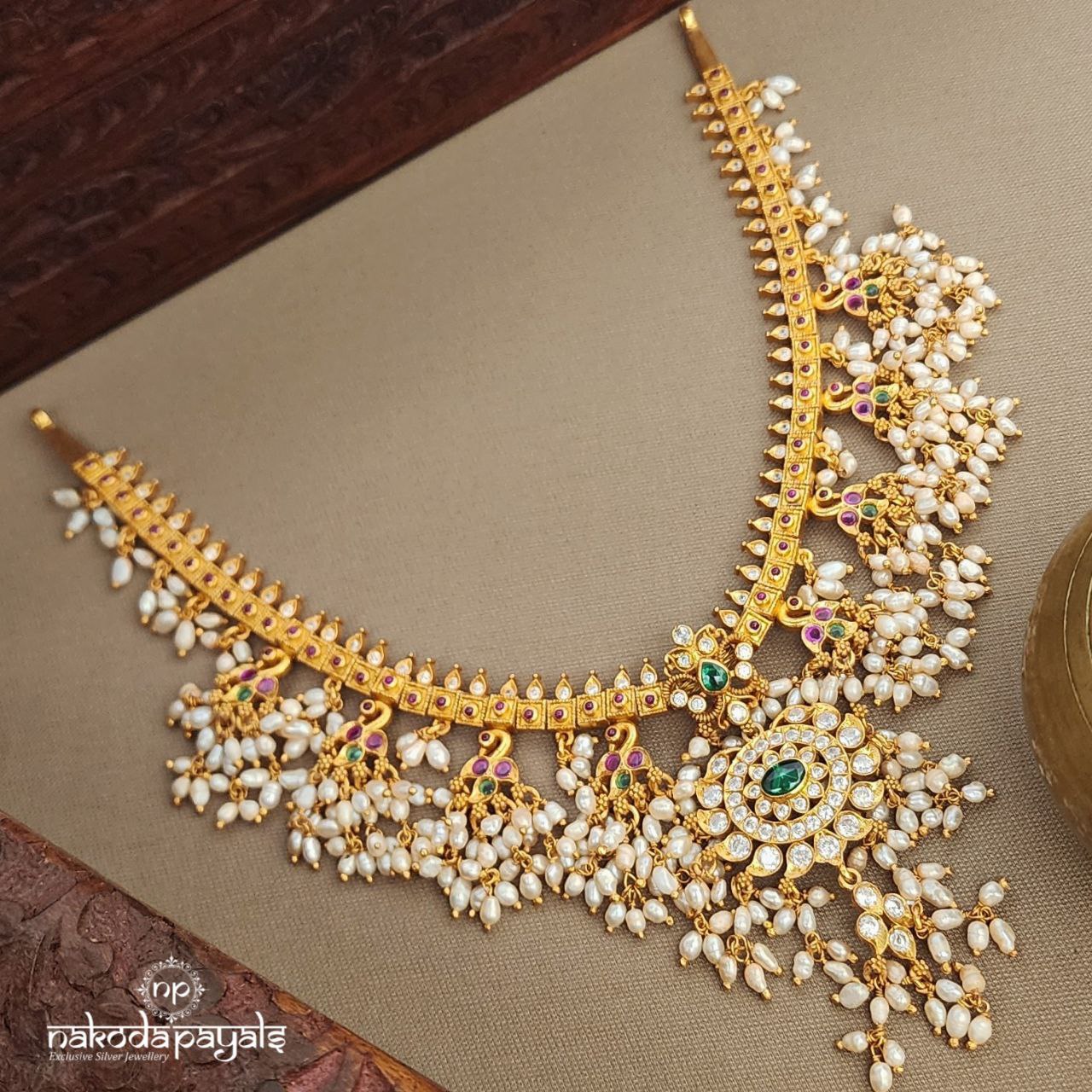 Guttapusalu Drops Neckpiece  (Gn9621)