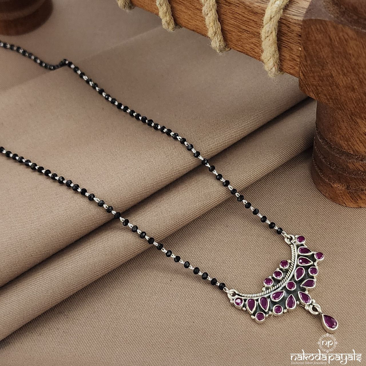 Red Unique Mangalsutra (Ms0588)