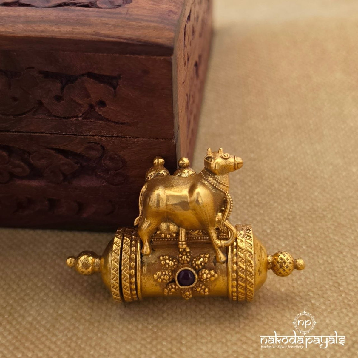 Cow Tabji Pendant (Gp2616)