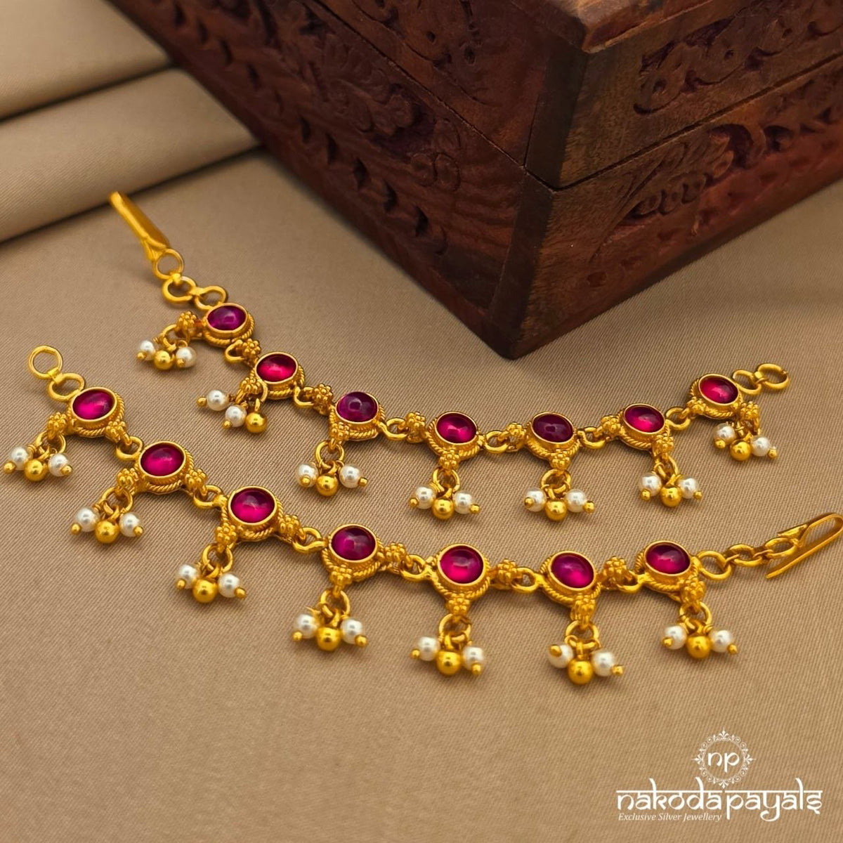 Pearled Floral Maati (Gm1316)