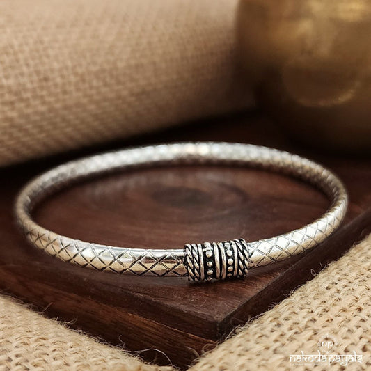 Oxidised Zigzag Kada (K5261_63)