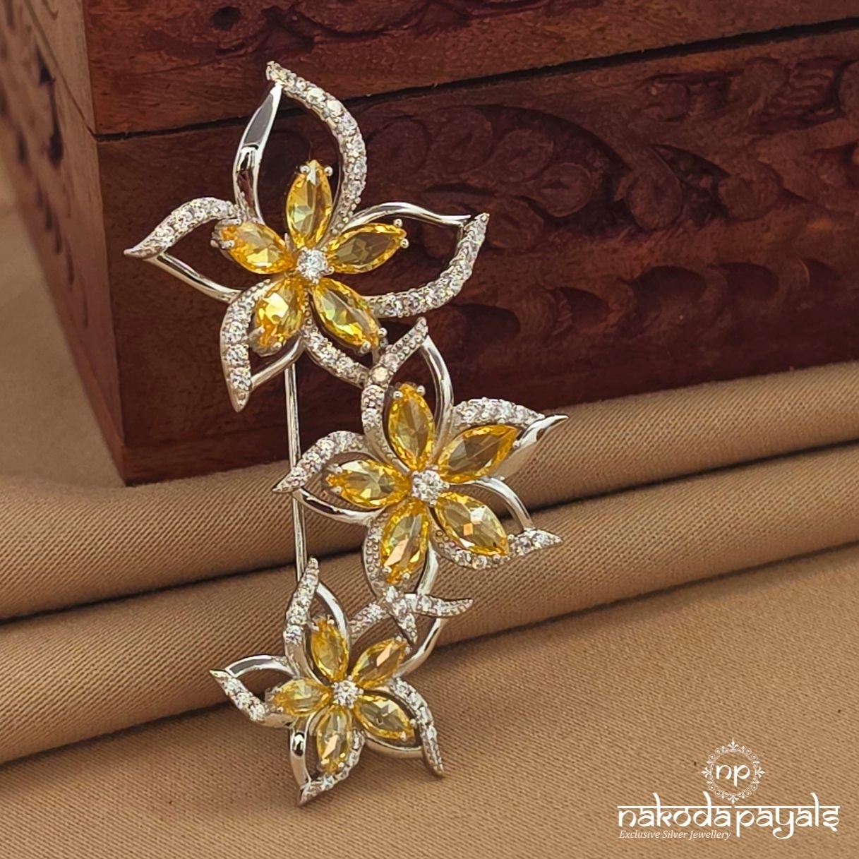 Yellow Floral Brooch (St4048)