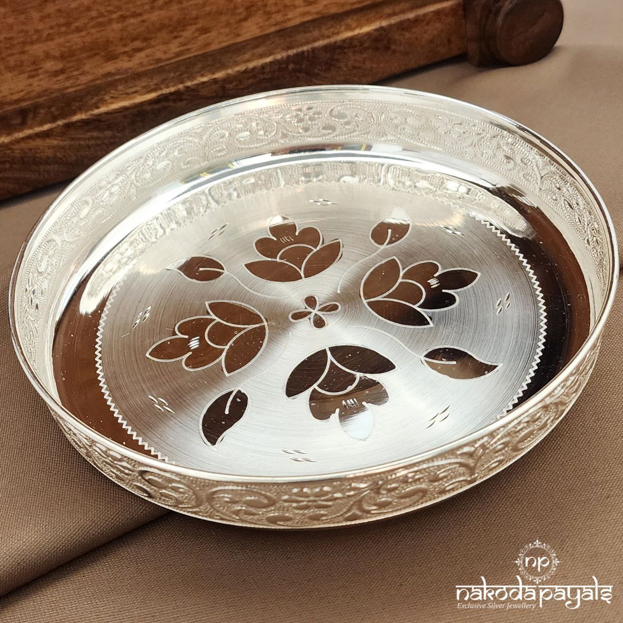 Floral Plate"6.5  inch Diameter" (Aa2521)